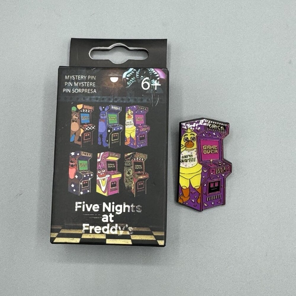 Loungefly Five Nights At Freddy's Arcade Pin Exclusive New Open Box CHICA